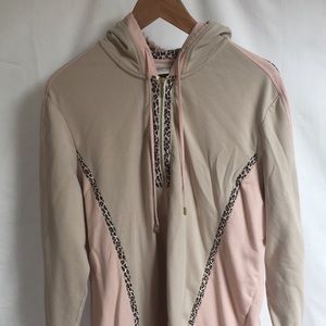 Chico’s Zenergy 3x sweat shirt with hood